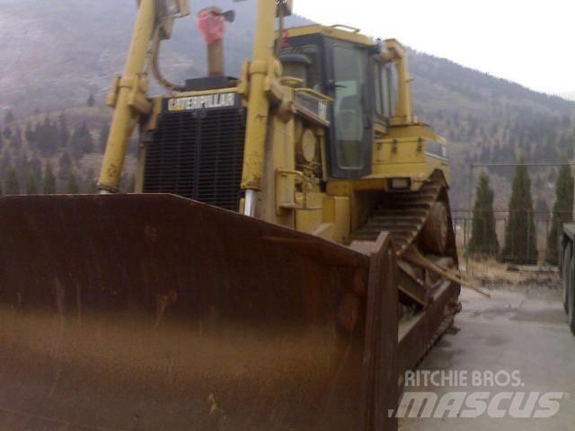 CAT D8R Buldozere pe senile