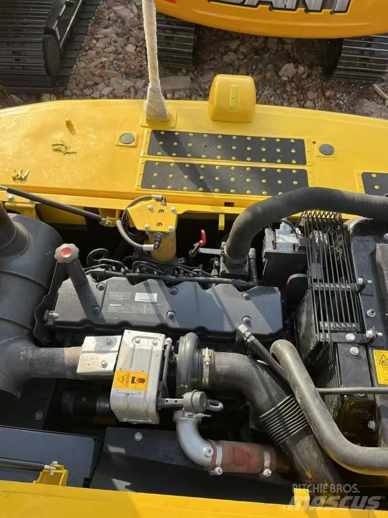 Komatsu 240-8 Excavatoare pe șenile
