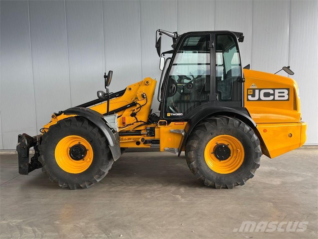 JCB TM 320 Agri Incarcator pe pneuri