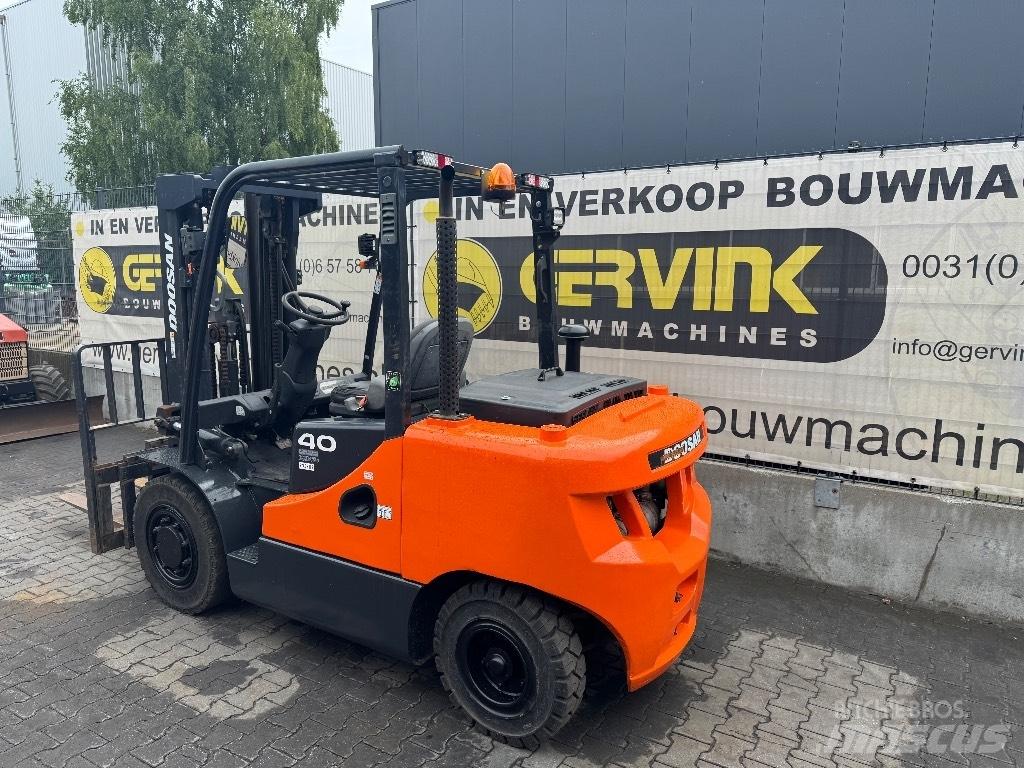 Doosan D 40 SC-7 Stivuitor diesel
