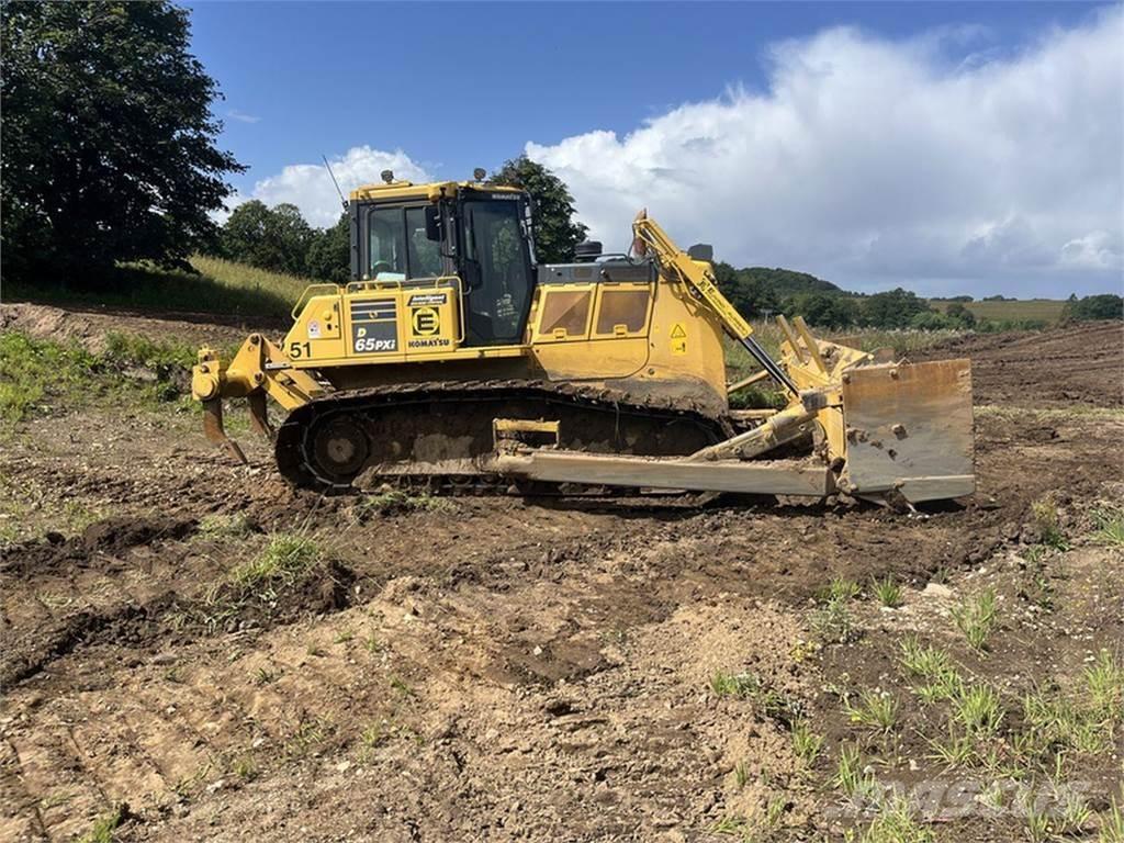Komatsu D65PXI-18 Buldozere pe senile