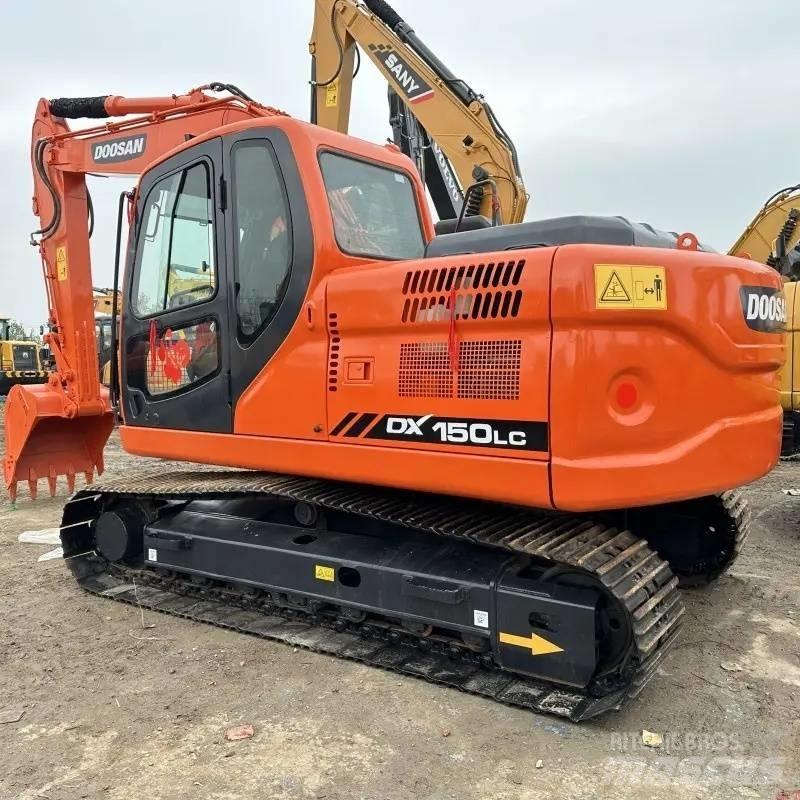 Doosan DX150 Excavatoare pe șenile
