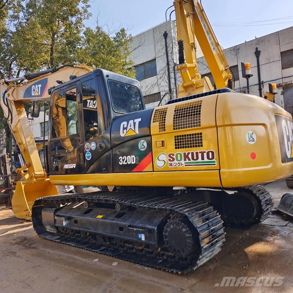 CAT 320 D2 Excavatoare pe șenile
