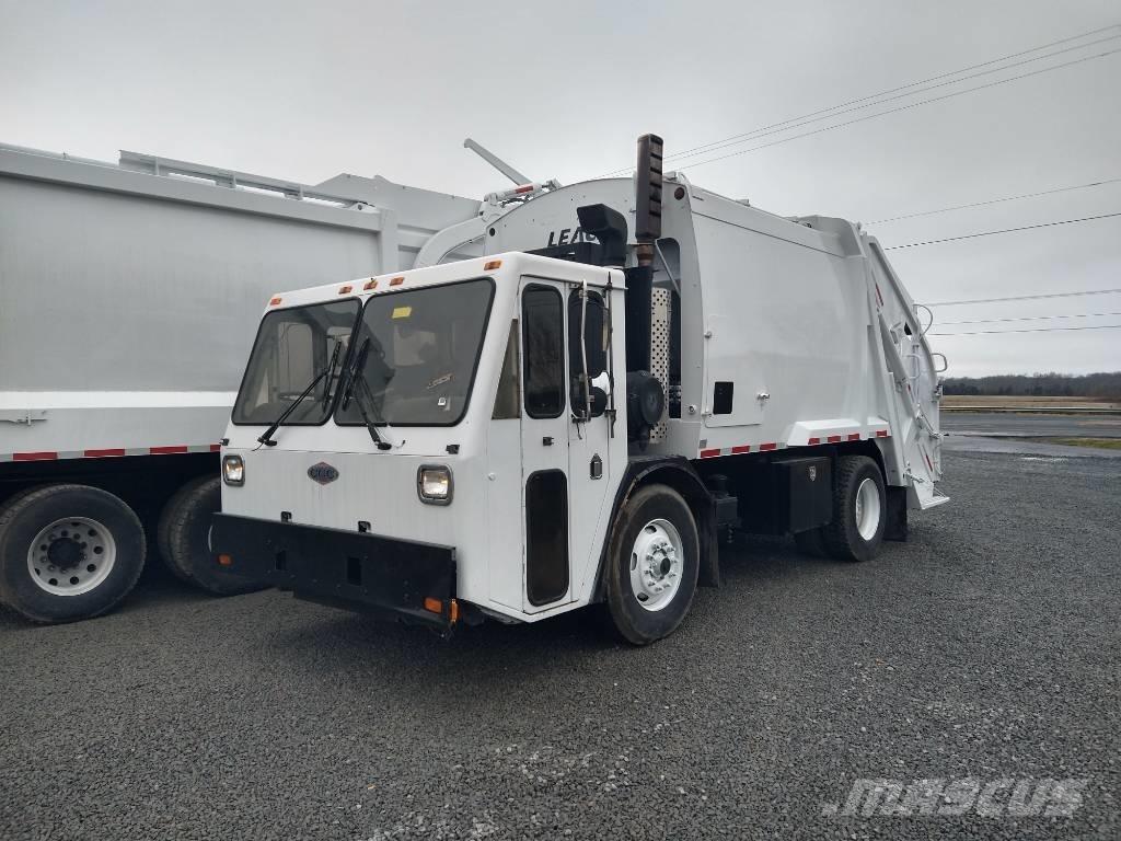 CCC LOW ENTRY Camion de deseuri