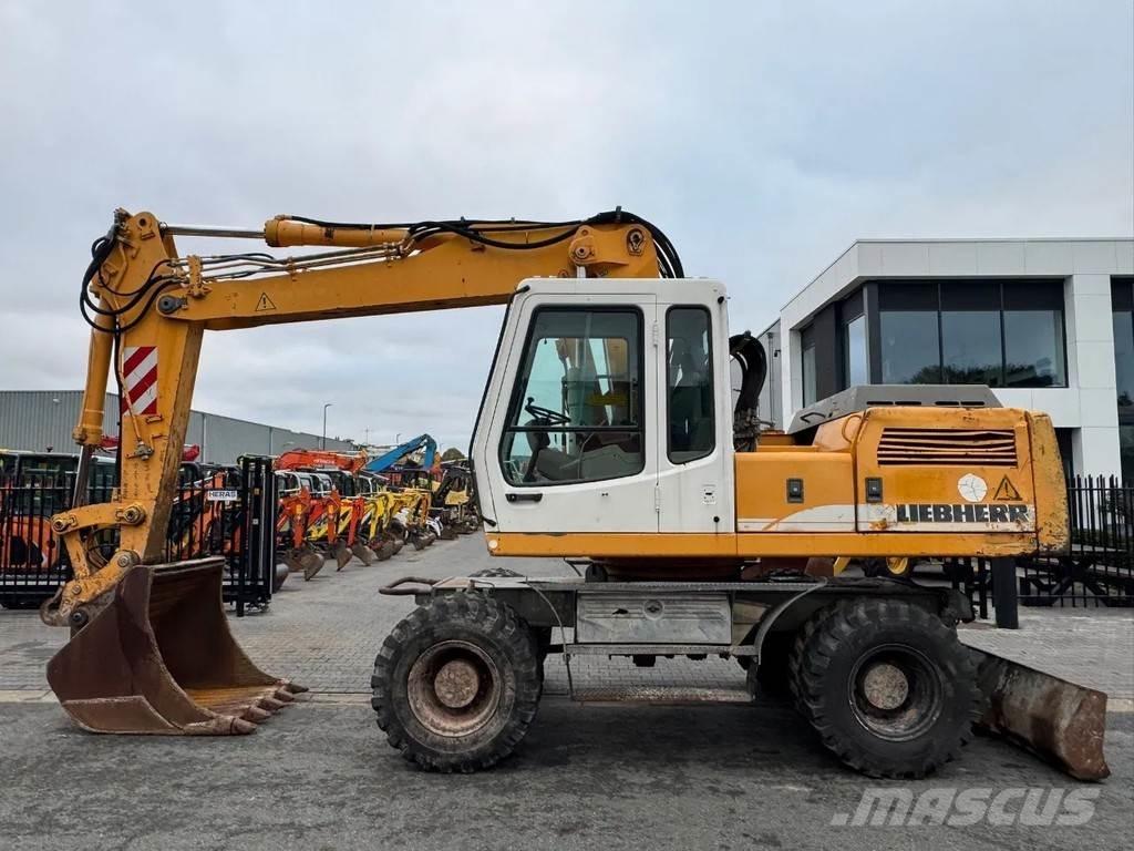 Liebherr A924 Excavatoare cu roti