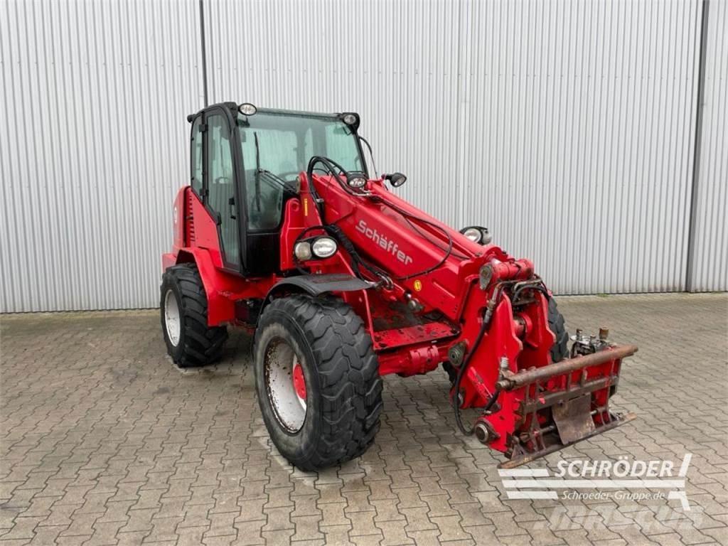 Schäffer 8610 T Incarcator pe pneuri