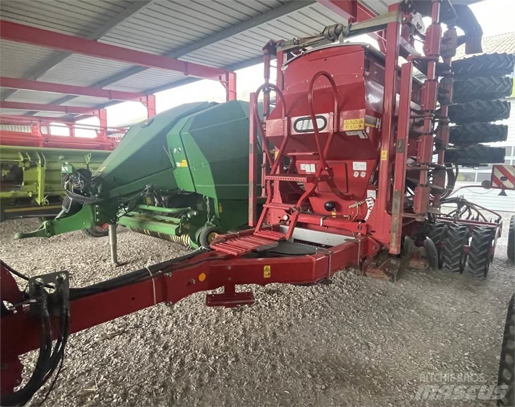 Horsch Pronto 6 DC Perforatoare