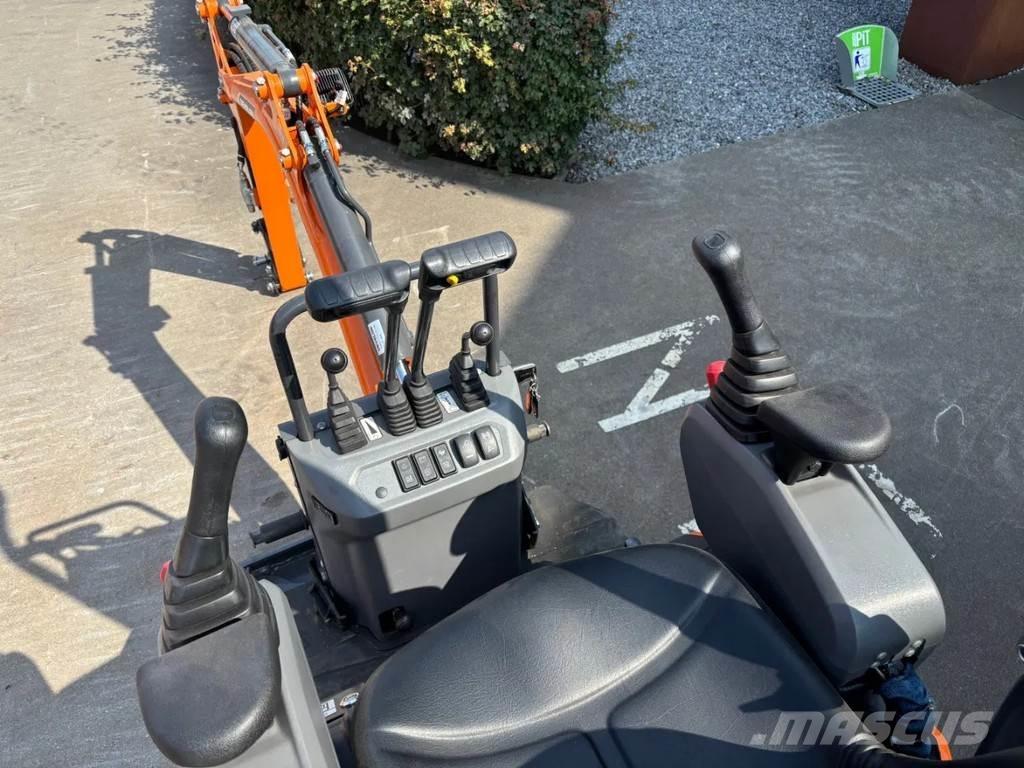 Develon DX10Z-7 Mini excavatoare < 7t