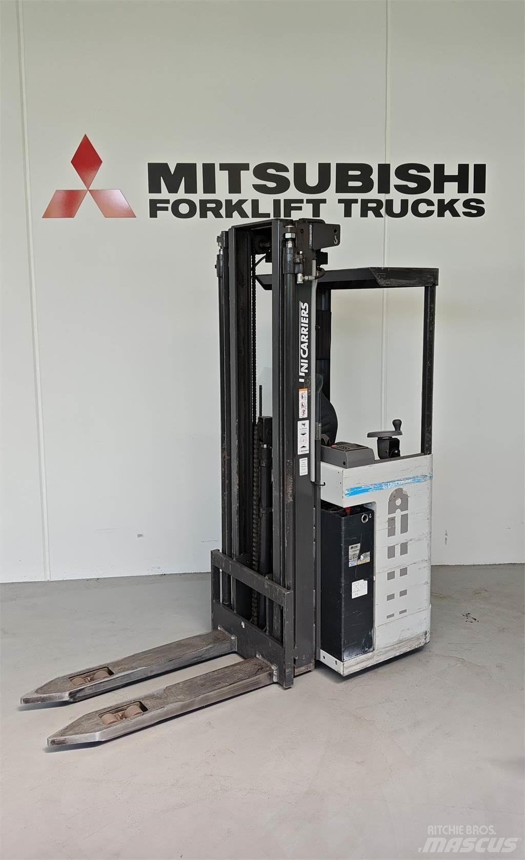 Atlet XJN160 Transpaleta cu platforma