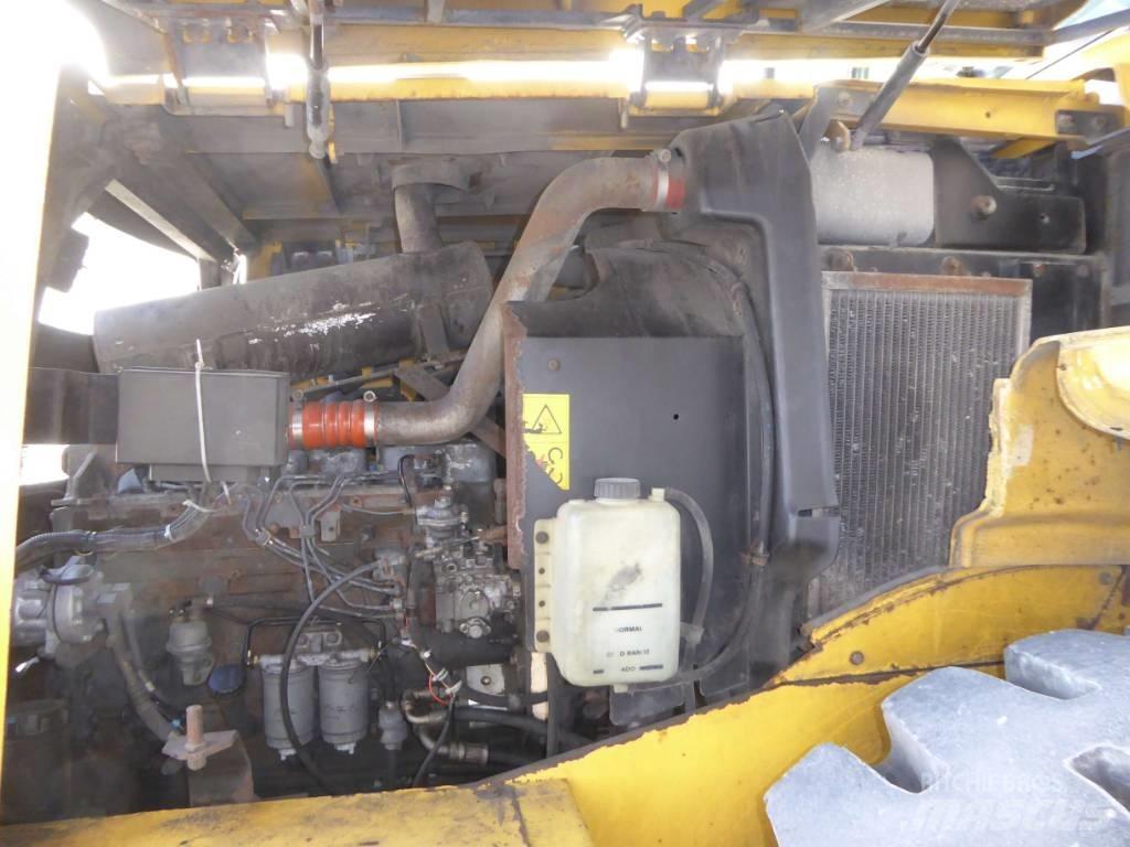 New Holland W130 Incarcator pe pneuri