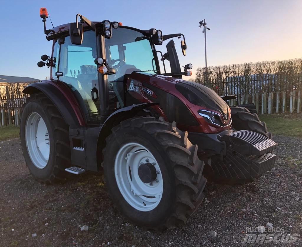 Valtra G125EA Tractoare