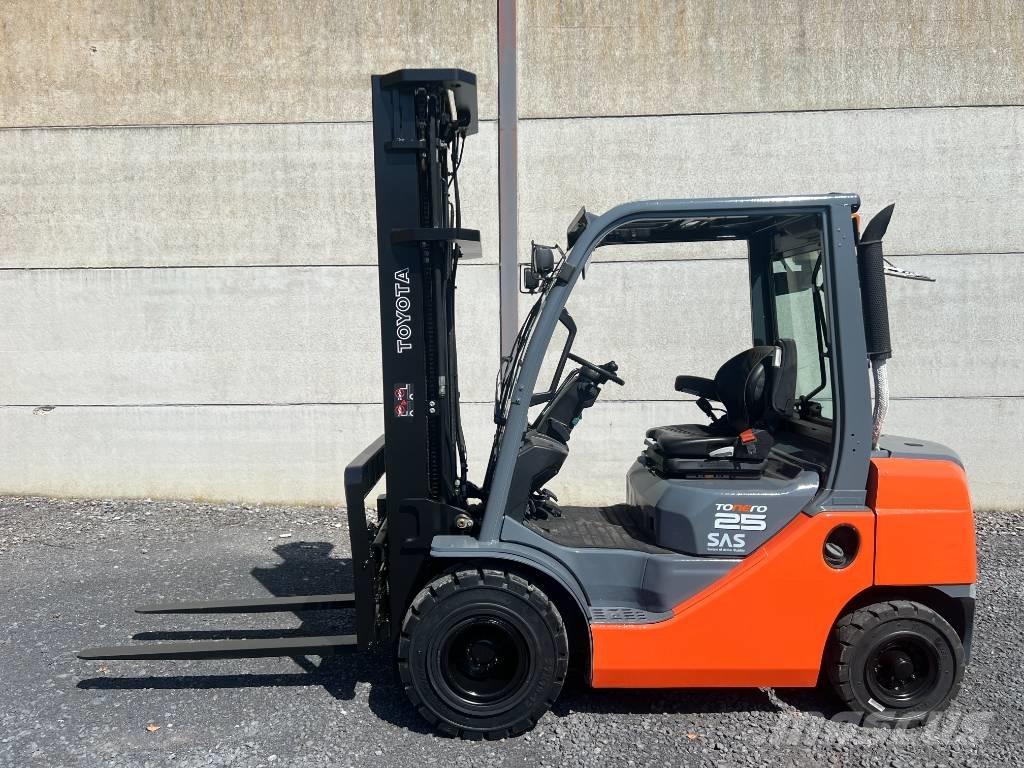Toyota 02-8 FDF 25 Stivuitor diesel
