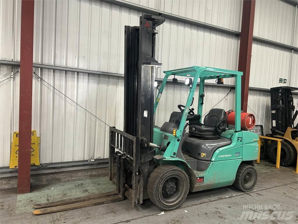 Mitsubishi FG30NT Stivuitor GPL