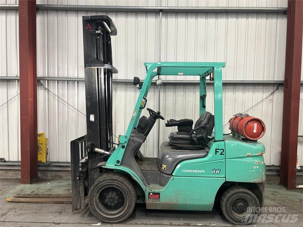 Mitsubishi FG30NT Stivuitor GPL