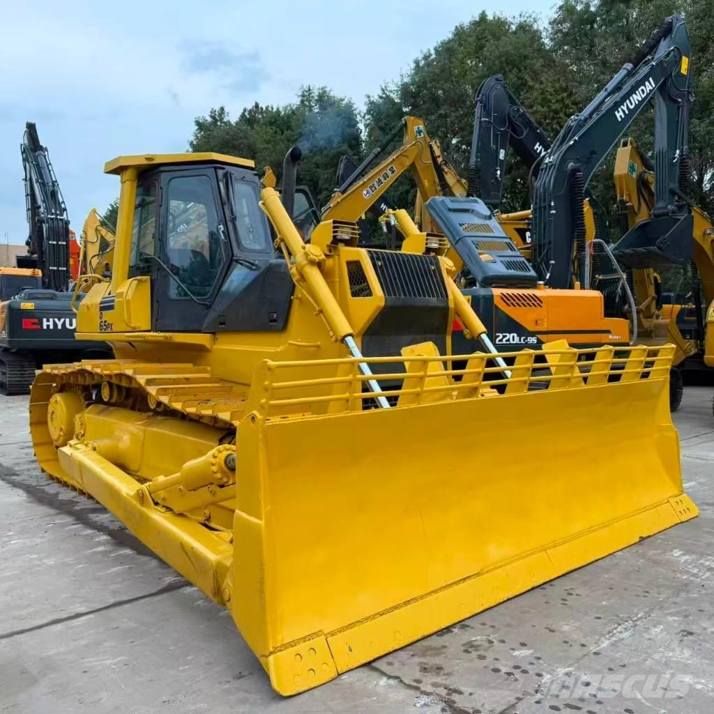 Komatsu D 65 PX-12 Buldozere pe senile