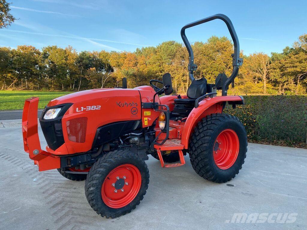 Kubota L1-382 Tractoare