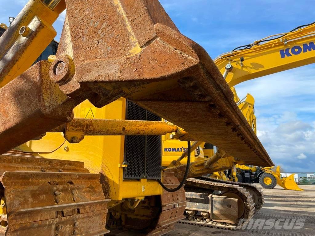 Komatsu D65PX-18E0 Buldozere pe senile