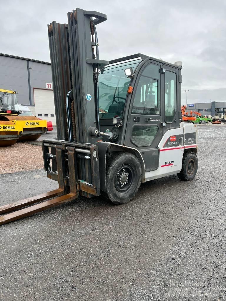 Nissan WG1F4A50Y Stivuitor diesel