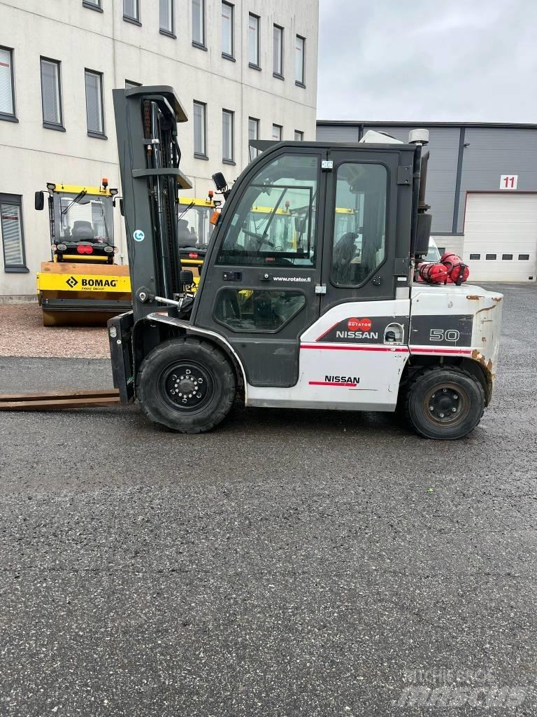 Nissan WG1F4A50Y Stivuitor diesel