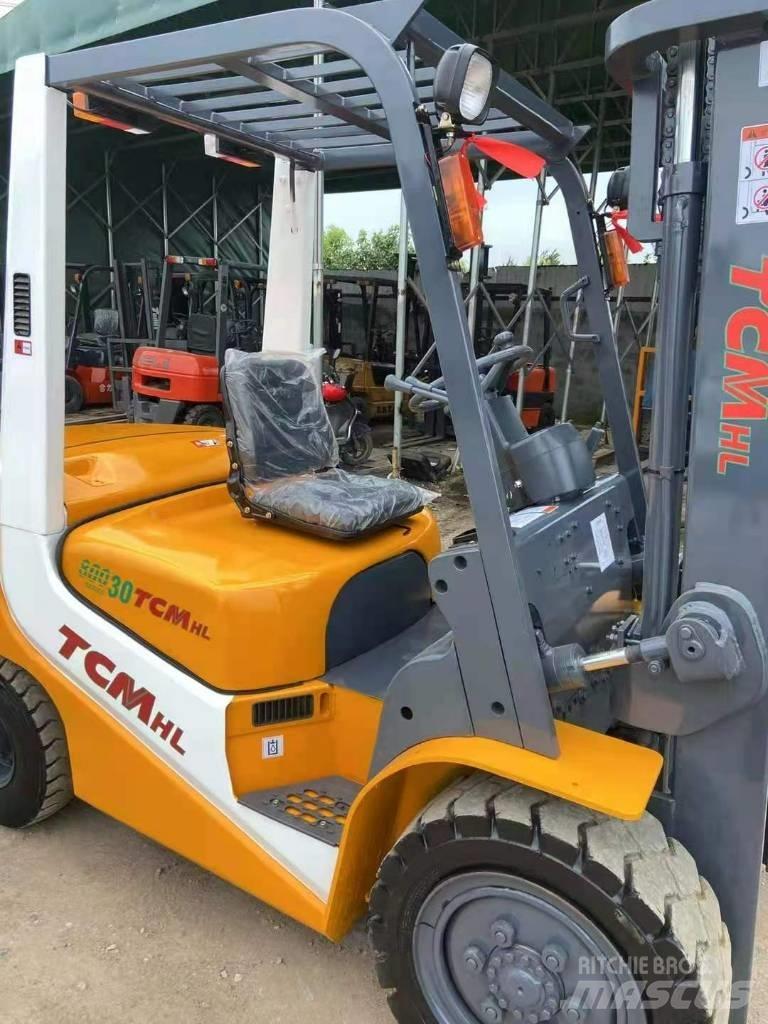 TCM FD30 Stivuitor diesel