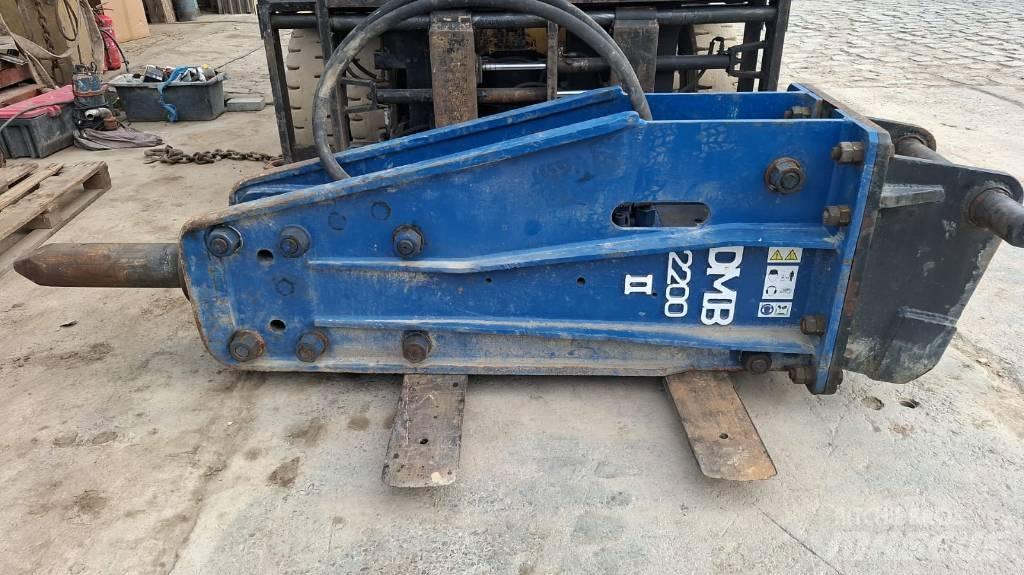  DMB 2200 Ciocane / Concasoare