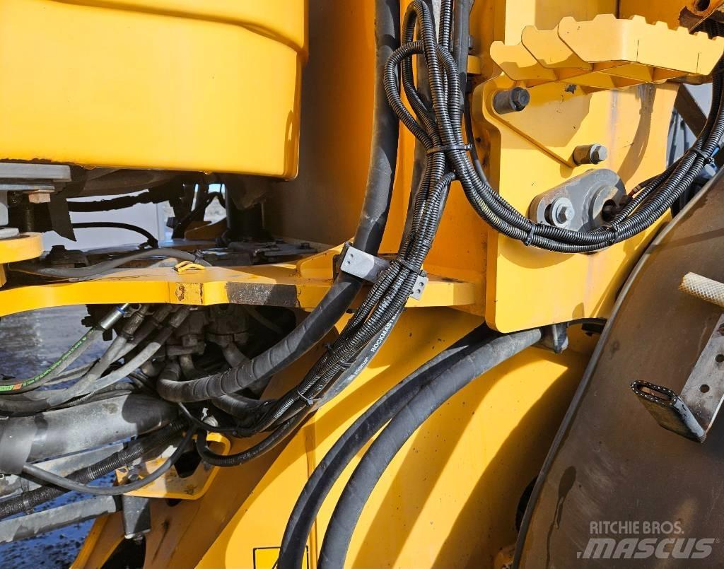 Volvo L 90 H Incarcator pe pneuri