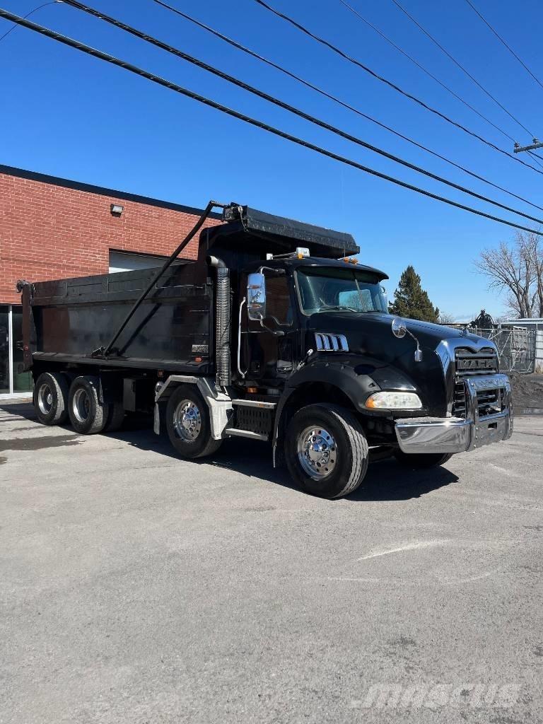Mack GU813 Autobasculanta