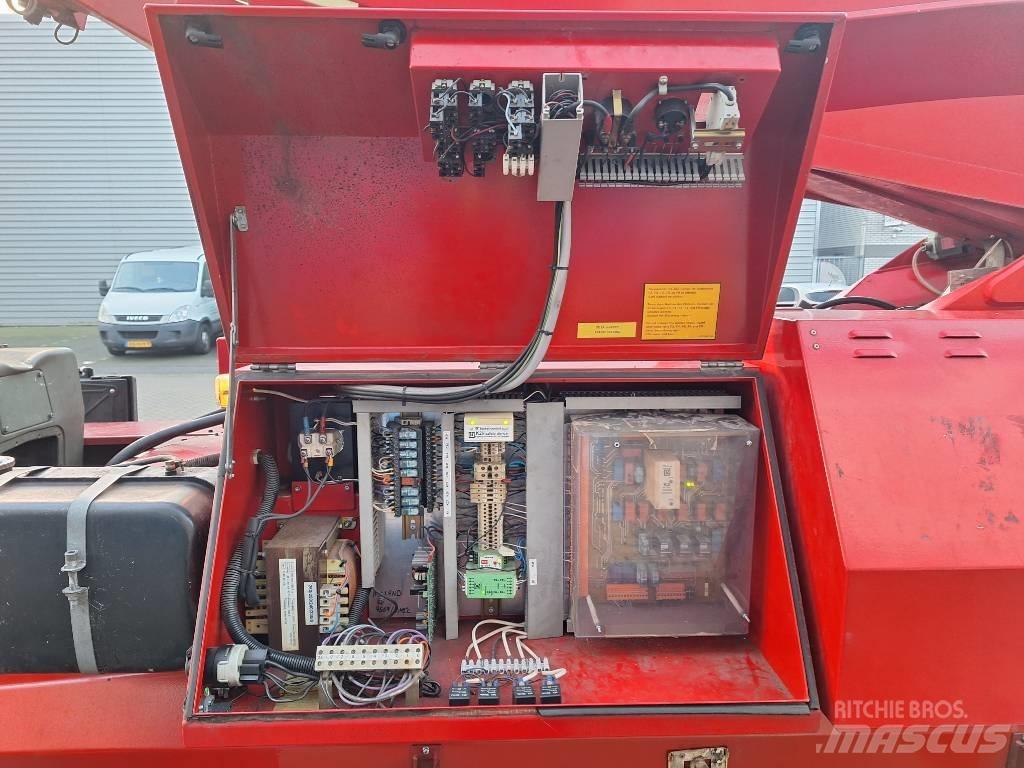 Denka-Lift DL 25 Platforme aeriene montate pe remorca