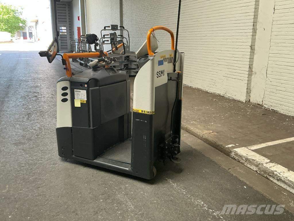 Crown TC 3000 Camioane de tractiune