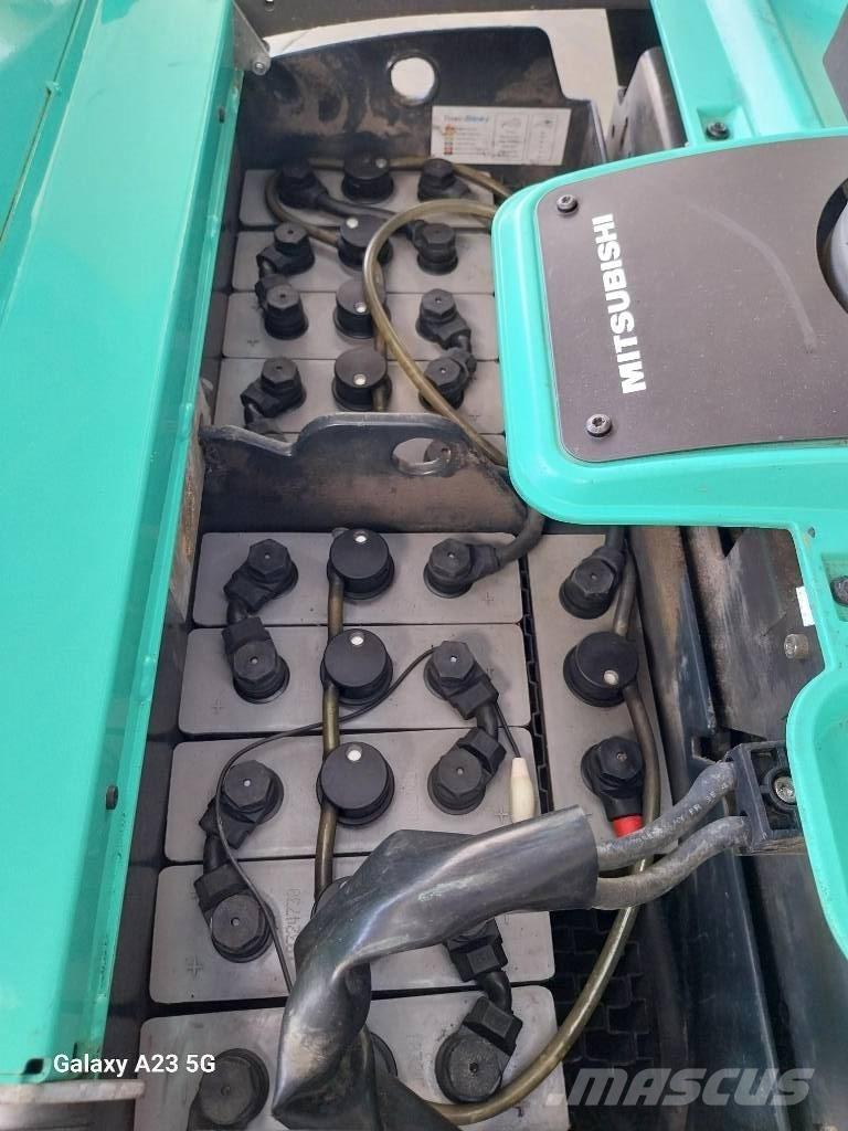 Mitsubishi PBV20N3 Transpaleta cu platforma