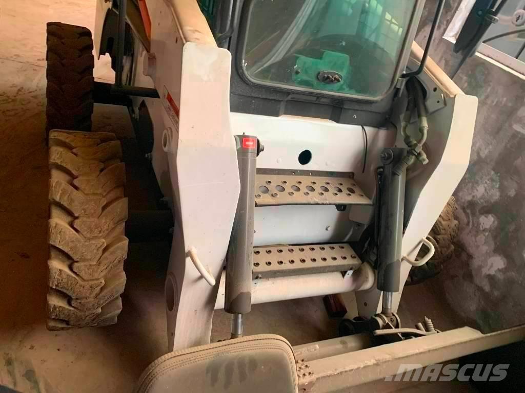 Bobcat S 300 Mini incarcator