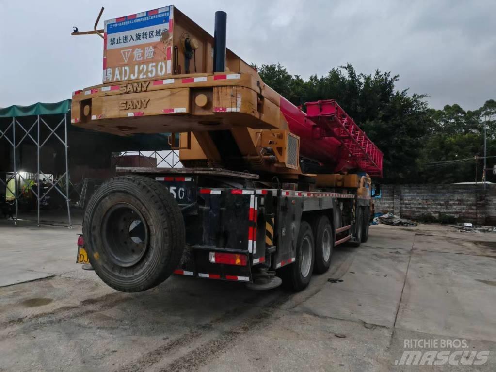 Sany 800T5 Macara pentru orice teren