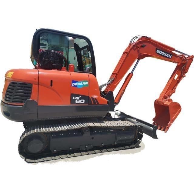 Doosan DX 60 Excavatoare pe șenile
