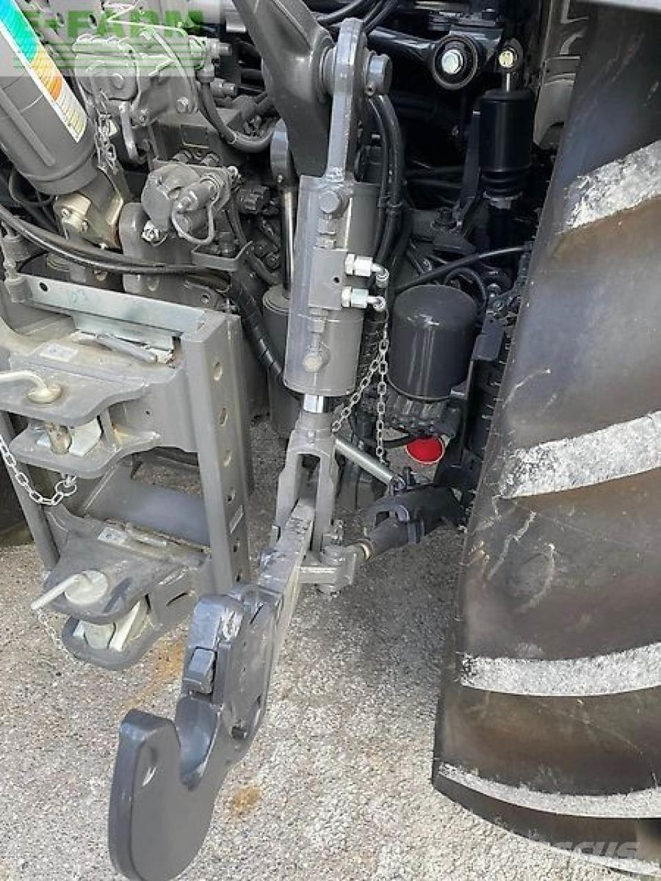 Valtra n155 Tractoare