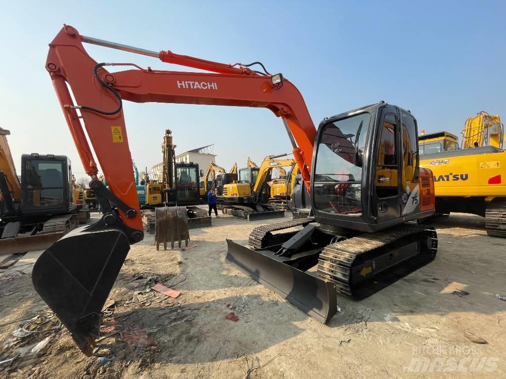 Hitachi ZX 75 Excavatoare pe șenile
