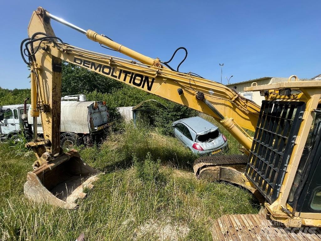 Komatsu PC210LC-6K Excavatoare pe șenile
