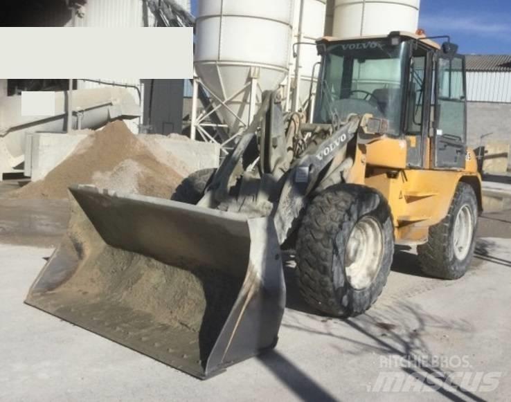 Volvo L 45 Incarcator pe pneuri