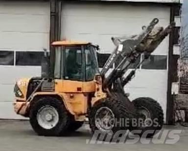 Volvo L 45 Incarcator pe pneuri