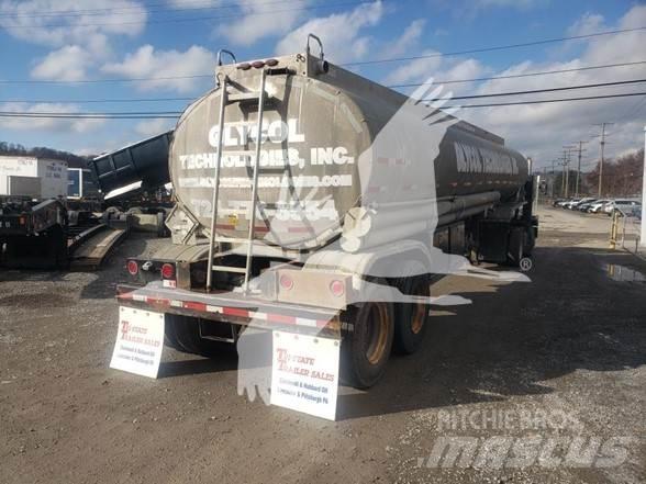 Fruehauf WATER TANK Cisterna semi-remorci