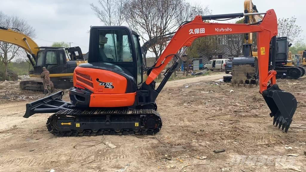 Kubota 155 Excavatoare pe șenile
