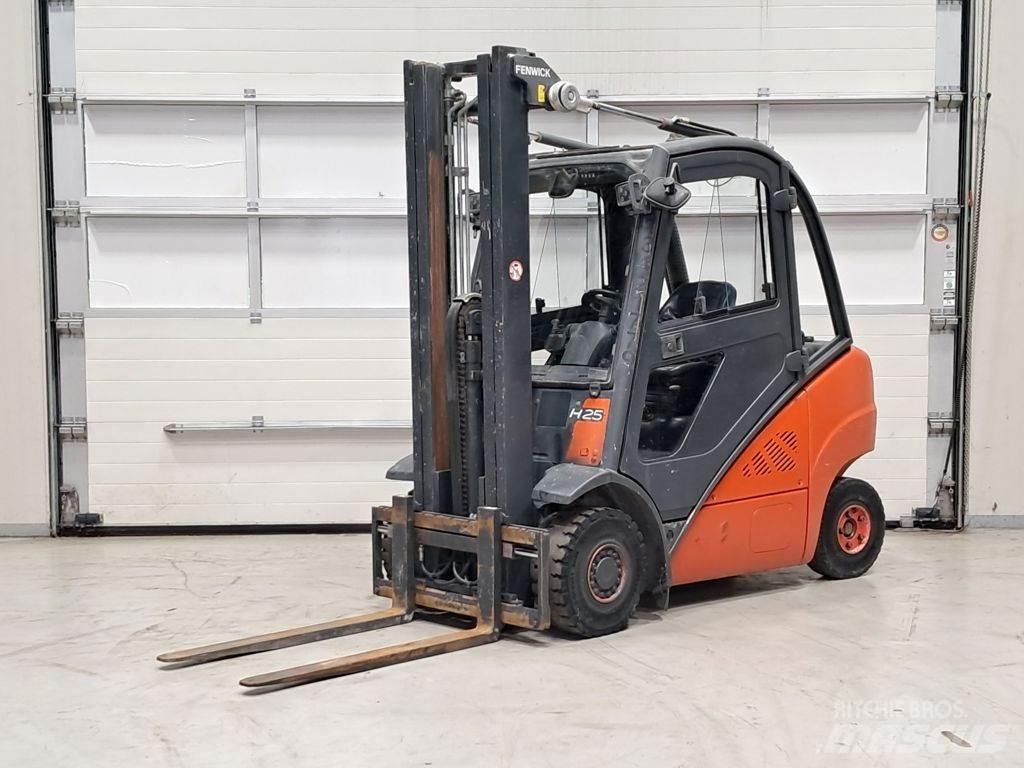 Linde H25D-01 Stivuitor diesel
