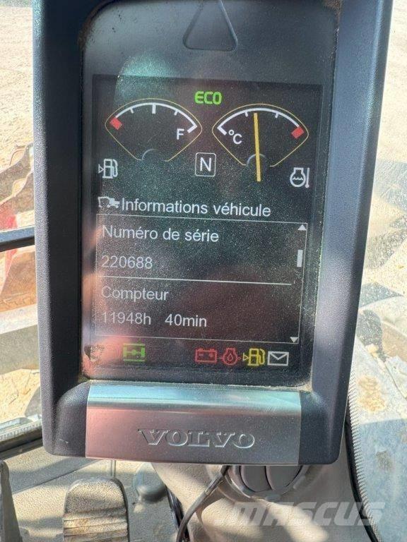 Volvo EW 140 D Excavatoare cu roti