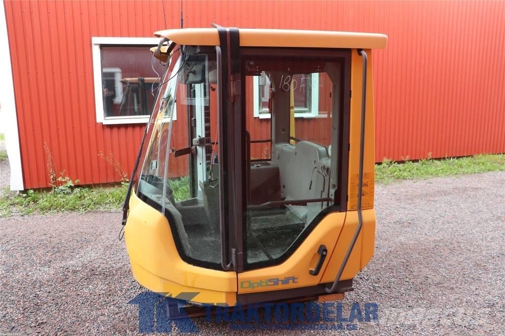 Volvo L 180 F Cabine si interior