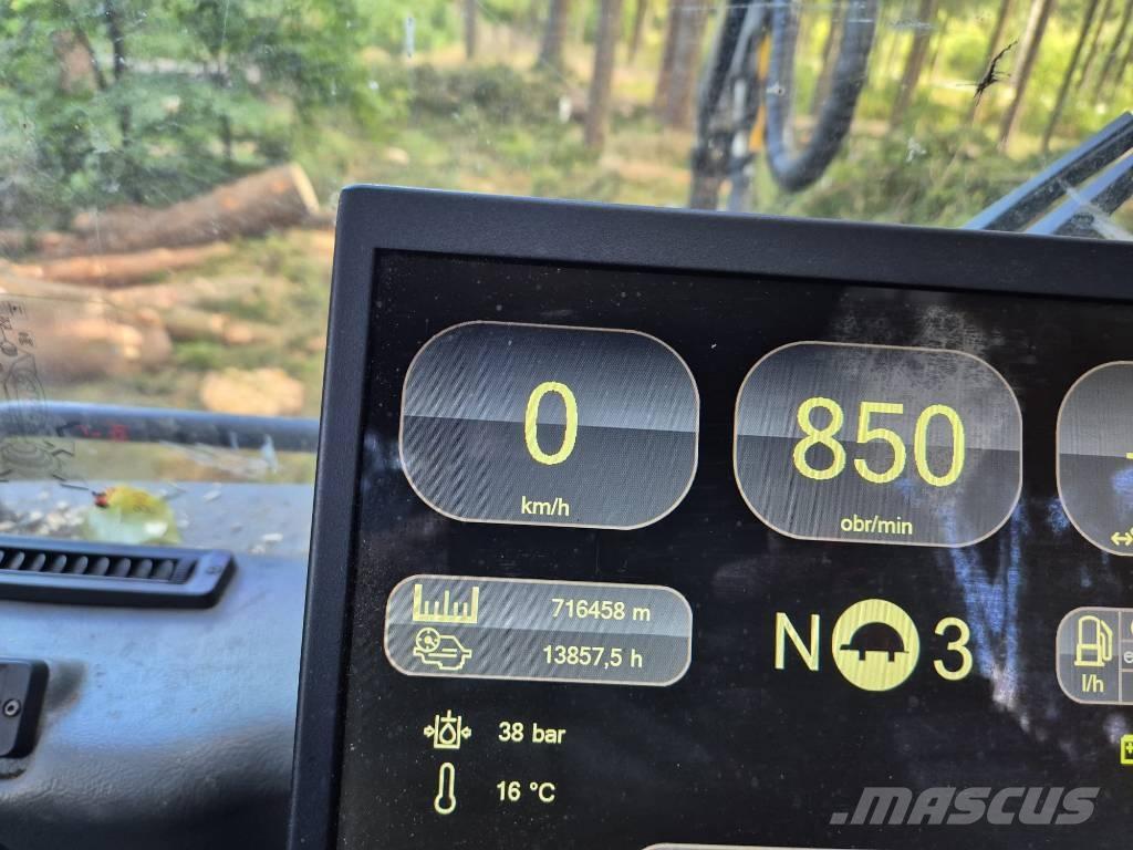 Komatsu 931.1 Combine forestiere