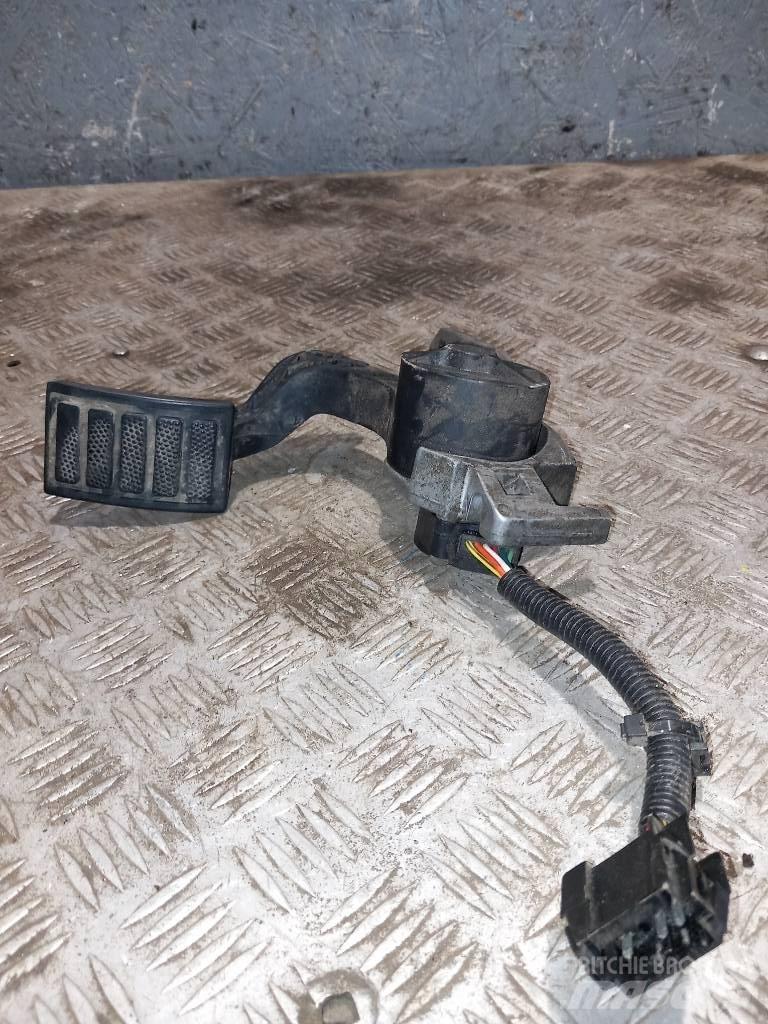 Volvo FH 12 132378 Cabine si interior
