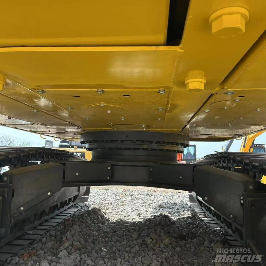 Komatsu 450-8 Excavatoare pe șenile
