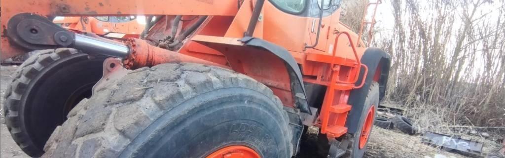 Doosan DL 300 Incarcator pe pneuri