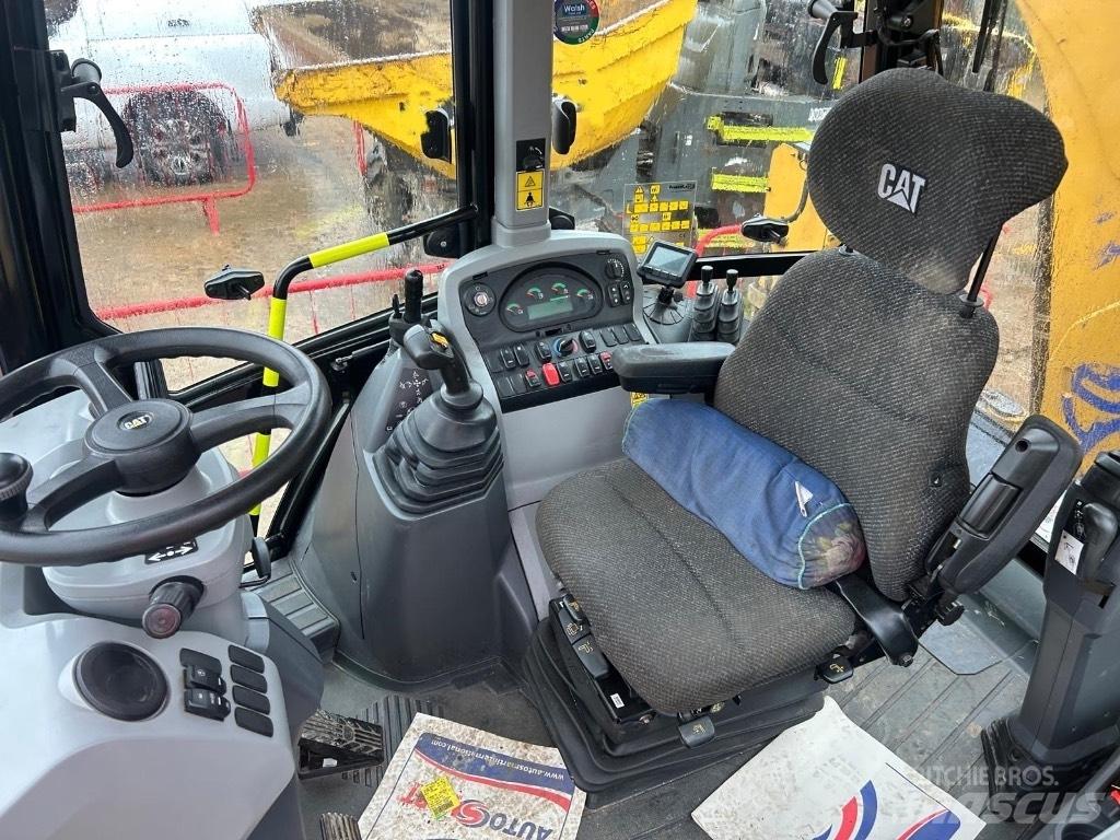 CAT 432 F2 Buldoexcavatoare