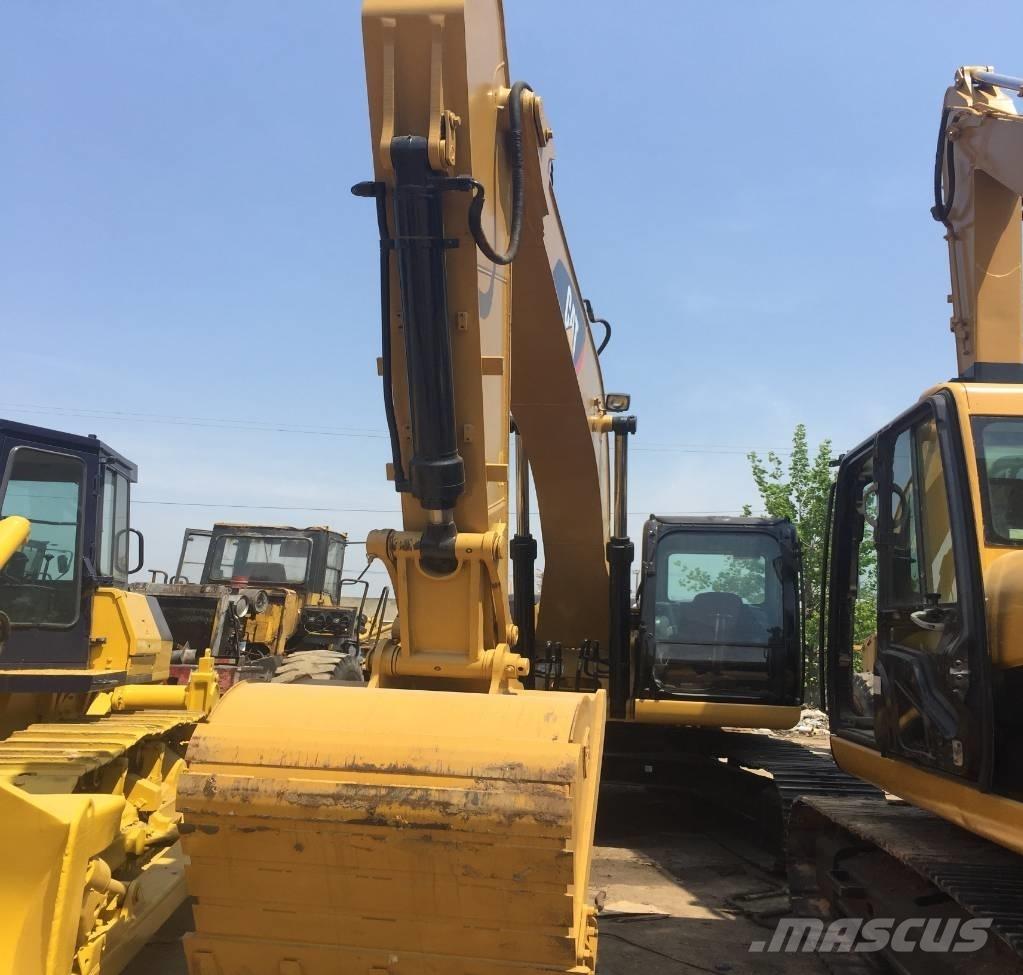 CAT 320 D Excavatoare pe șenile
