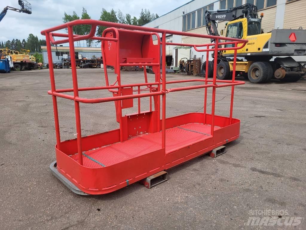 Manitou 200 ATJ kori Ascensoare verticale catarg
